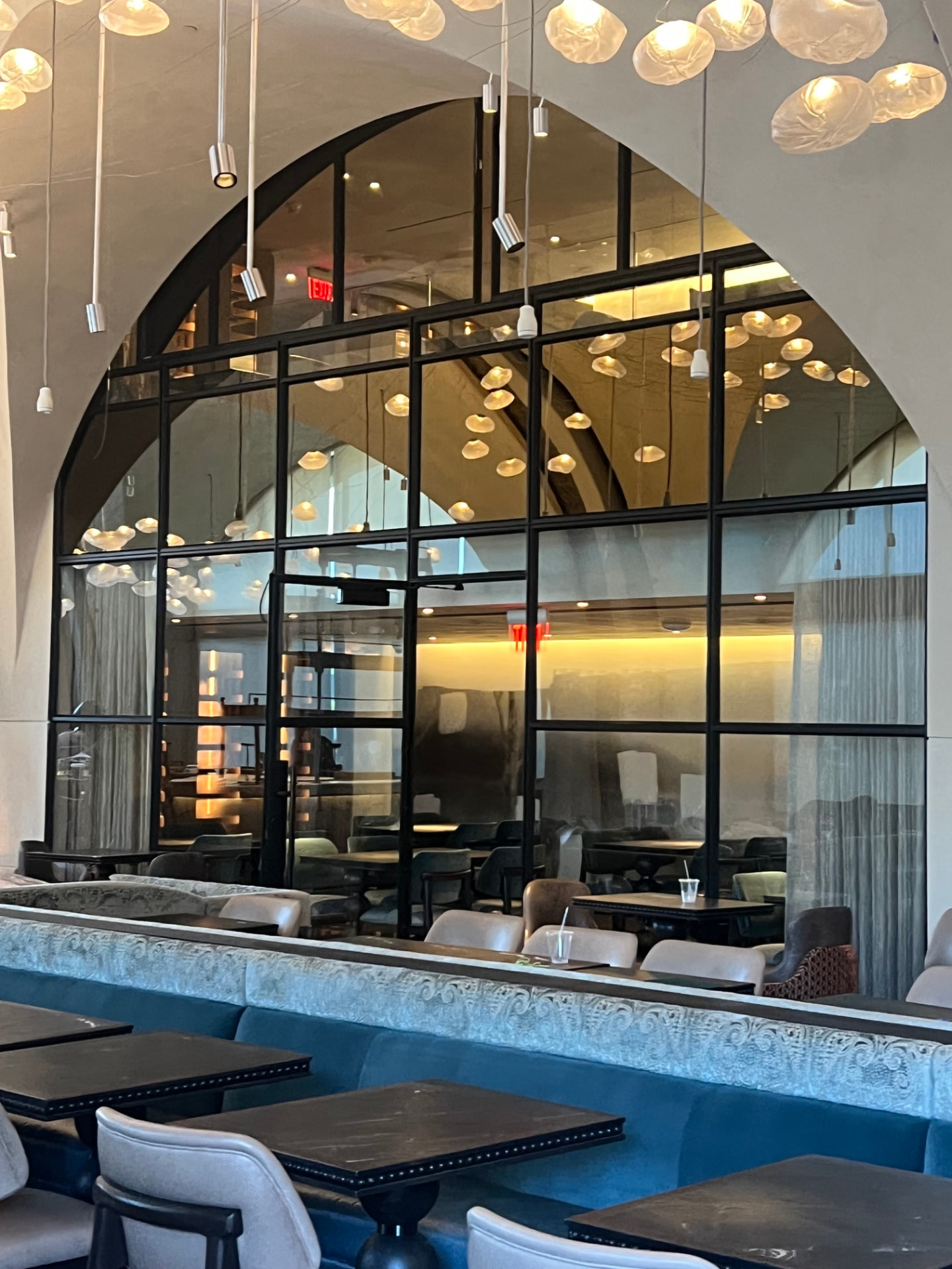 Restaurant window cleaning